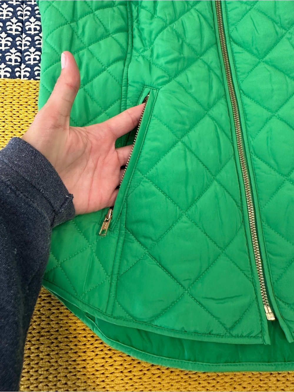 Crown & Ivy Quilted Green Vest - Picture 3 of 6